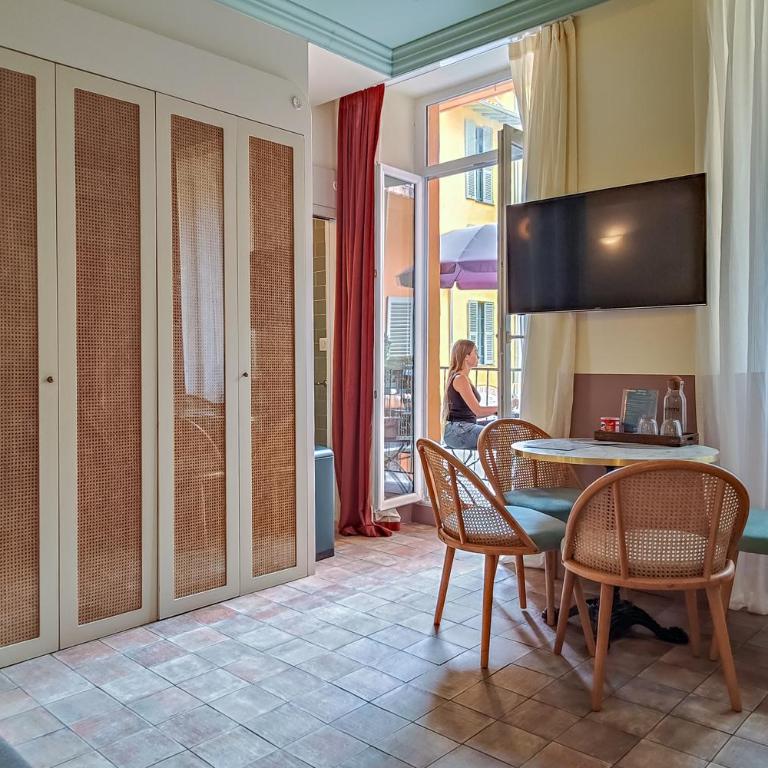 Hotel Aparthotel AMMI Vieux Nice - Junior Suite with Balcony - Courtyard side - 4