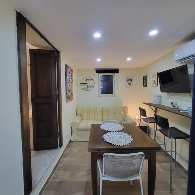 Santa Chiara Attic , 4 floor no Elevator - Appartamento con 1 Camera da Letto - 19