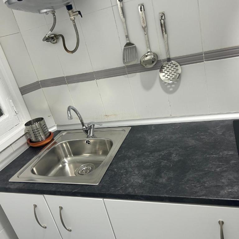 Una encantadora estancia en el centro Madrid - Apartamento de 1 dormitorio - 3