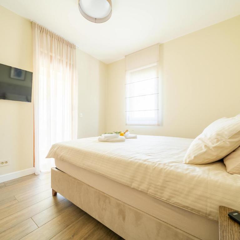 Bradasevic Apart Resort Tivat - Deluxe Apartment - 5