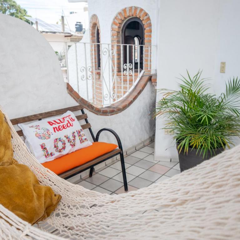 Casa Alebrije PV Centro - Two-Bedroom Apartment - 12
