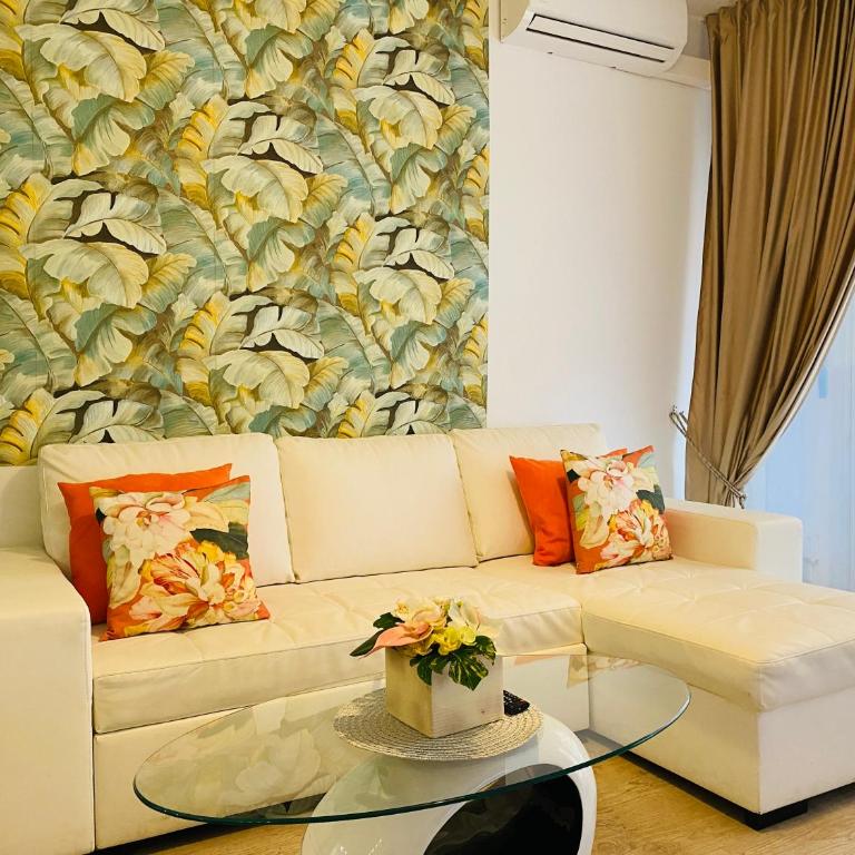 Plaza Madrid Central - Superior One-Bedroom Apartment with Balcony - 13
