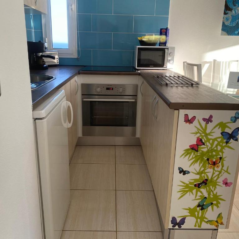 Minerva Seaview - One-Bedroom Apartment - 7