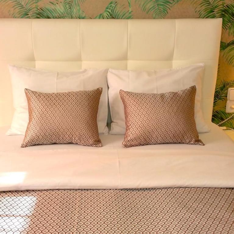 Plaza Madrid Central - One-Bedroom Apartment with Balcony - 5