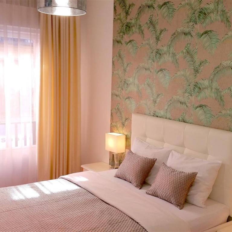 Plaza Madrid Central - One-Bedroom Apartment with Balcony - 14