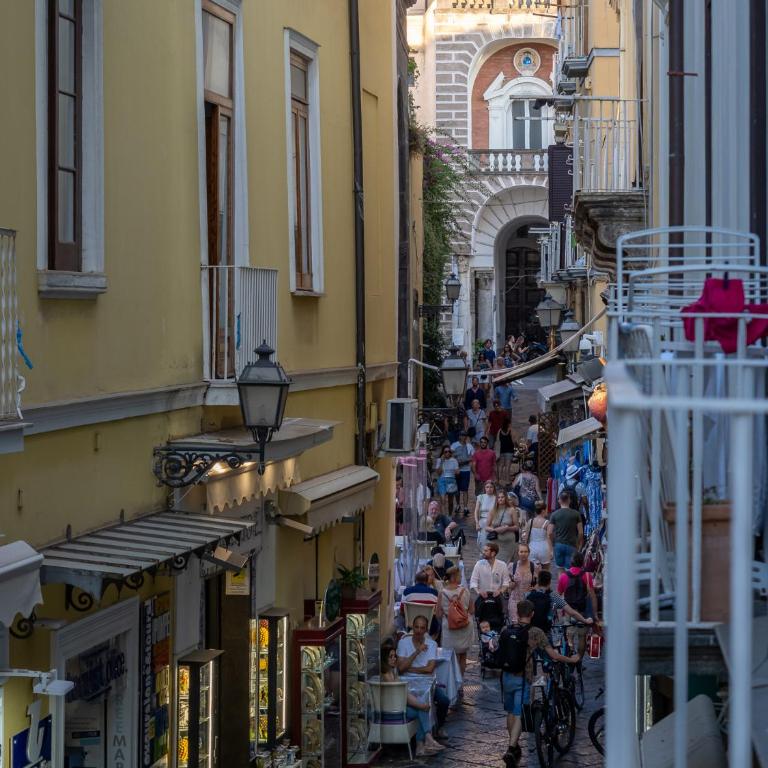 Maya Home Sorrento Old Town - Appartamento con 2 Camere da Letto - 35