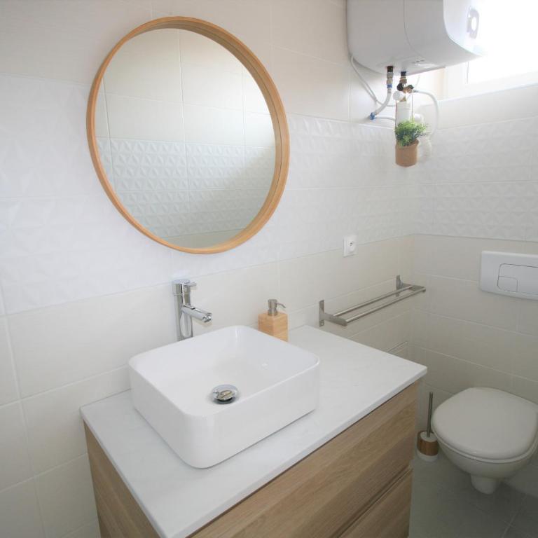 Maisonnette rénovée 2/3 pers, déco soignée, 750m plage, jardin commun, emplacement voiture - FR-1-22-348 - Casa - 5