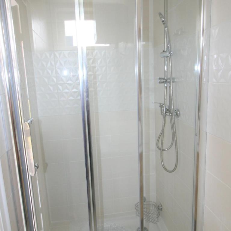 Maisonnette rénovée 2/3 pers, déco soignée, 750m plage, jardin commun, emplacement voiture - FR-1-22-348 - Casa - 6