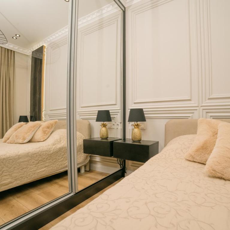 Luxury Apartment with Green Terrace, Porto Milena View and Private Garage - One-Bedroom Apartment - 7