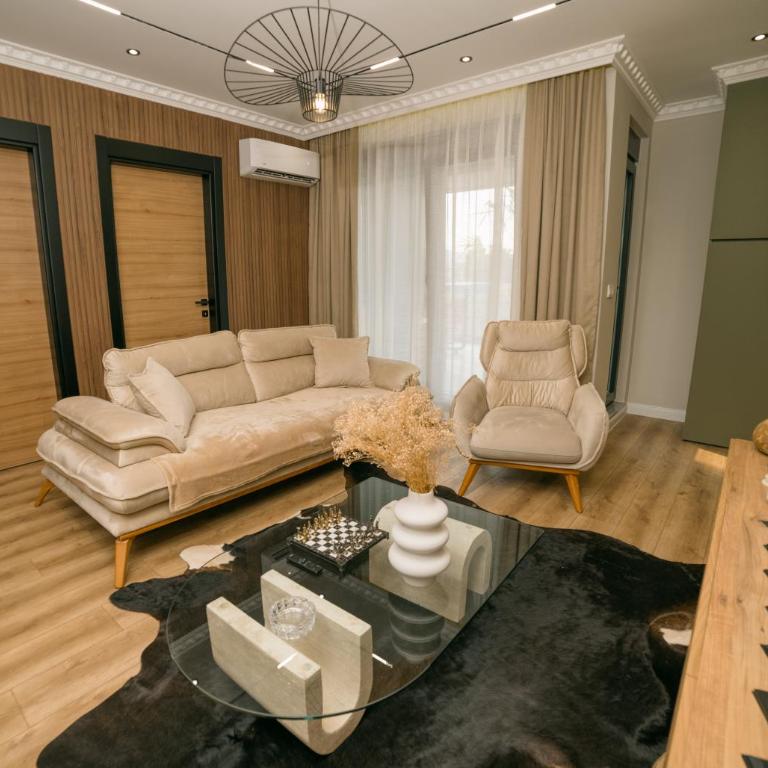 Luxury Apartment with Green Terrace, Porto Milena View and Private Garage - One-Bedroom Apartment - 36