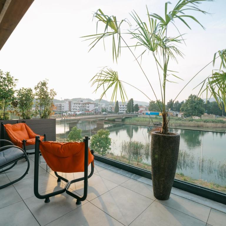 Luxury Apartment with Green Terrace, Porto Milena View and Private Garage - One-Bedroom Apartment - 48