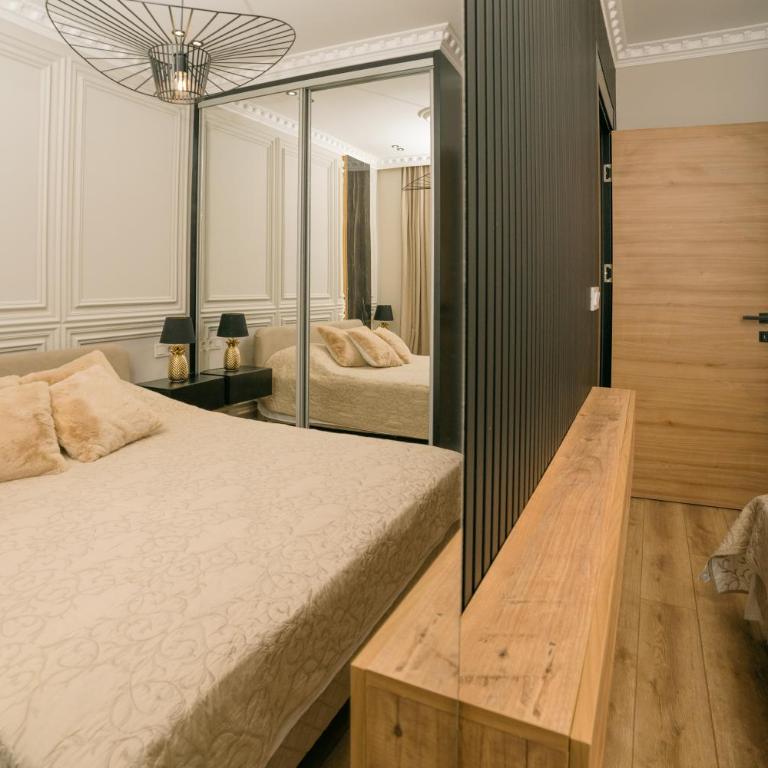 Luxury Apartment with Green Terrace, Porto Milena View and Private Garage - One-Bedroom Apartment - 6