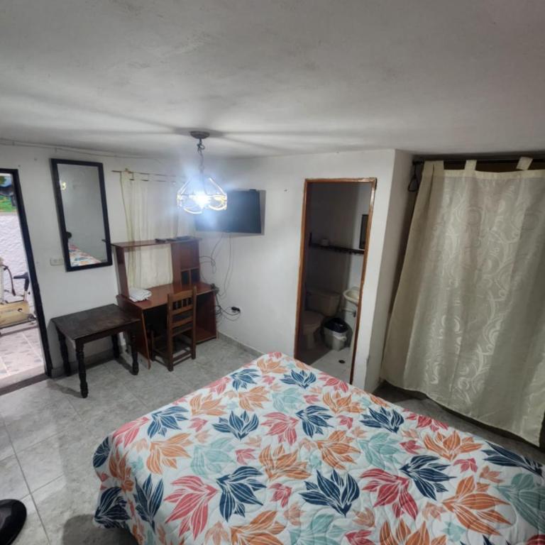 Habitacion amoblada con baño privado 1 - Double Room with Private Bathroom - 3