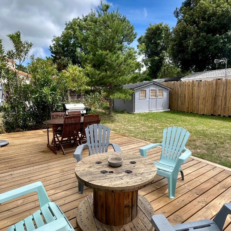 Maison Charme Proche Plage et Forêt avec Jardin, WiFi, BBQ, et Pistes Cyclables à Proximité - FR-1-652-39 - Maison de Vacances - 29