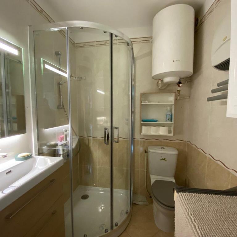 Appartement 2⭐ à Balaruc-les-Bains - Climatisé, Wifi, Près Thermes - FR-1-503-40 - Studio - 6