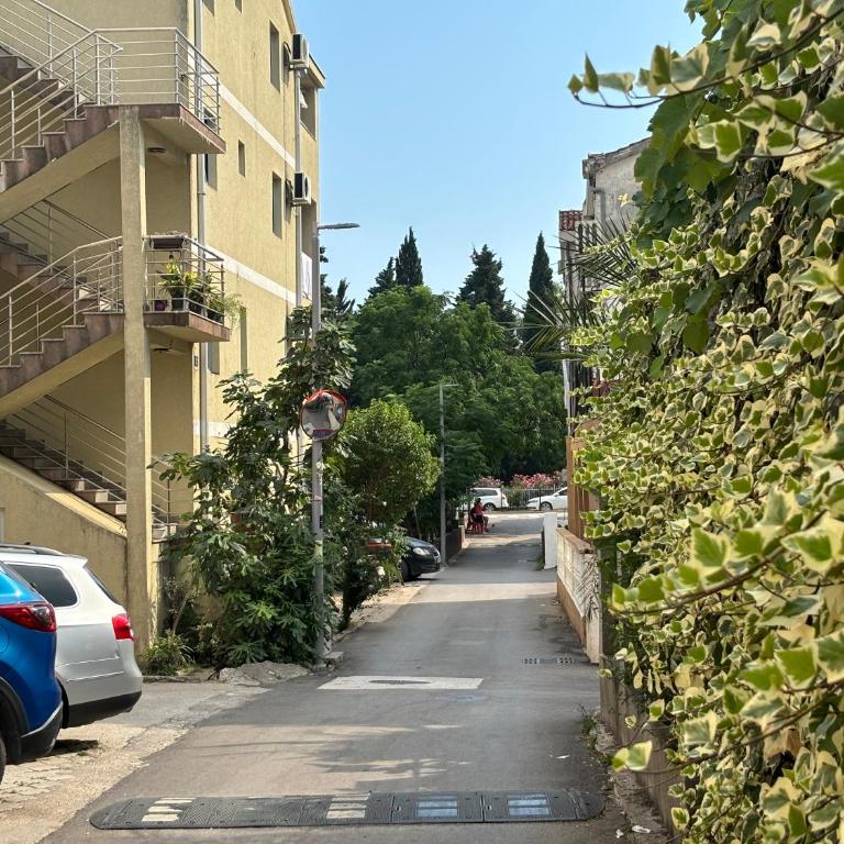 Apartment Saint Tropez Budva, Privatna garaža - Apartman sa 1 Spavaćom Sobom - 13