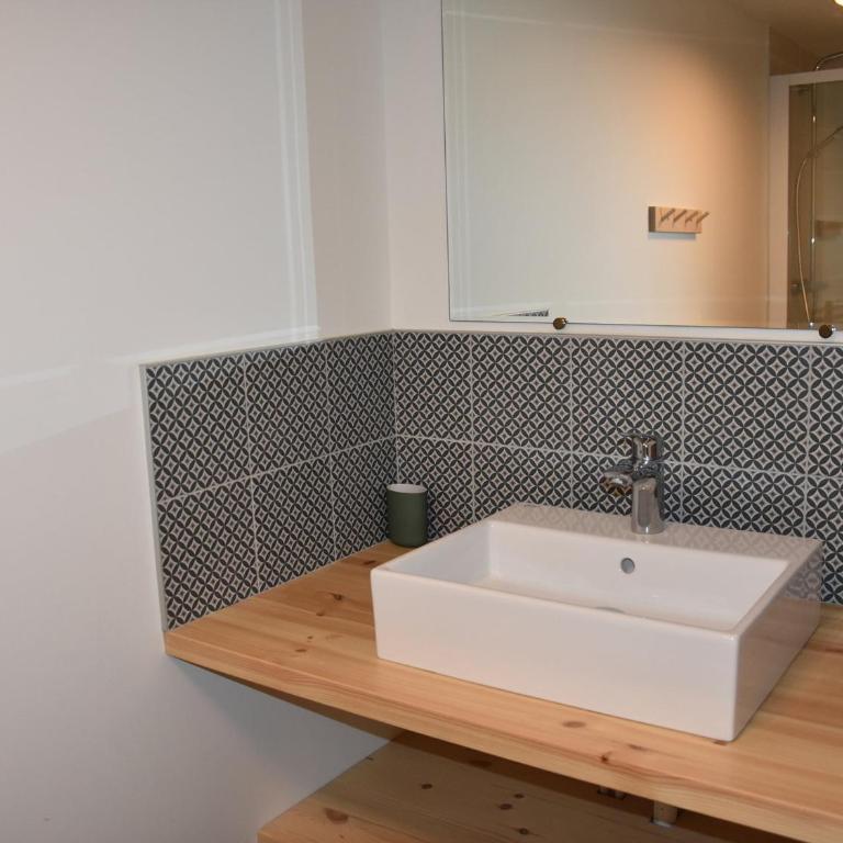 Chalet ensoleillé avec balcon et poêle à bois - FR-1-464-163 - Chalet 3 Chambres - 5