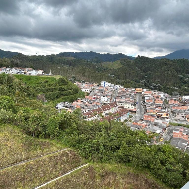 Cómodo, nuevo y con linda vista. - Apartamento de 3 dormitorios - 18