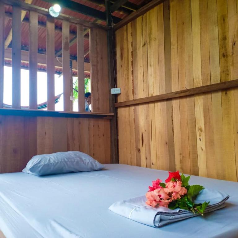 Posada Brisas del Cachcal - Habitación con cama grande y vistas al mar - 1