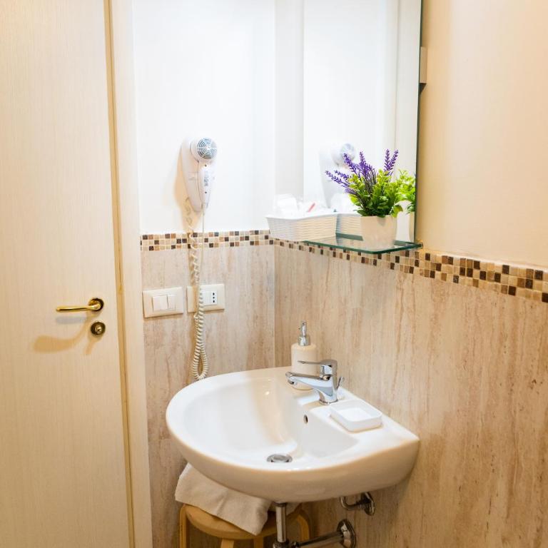 Ai Mercati di Palermo - Camera Matrimoniale con Bagno Privato - 6