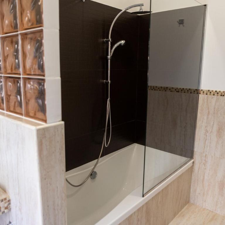 Ai Mercati di Palermo - Camera Quadrupla con Bagno Privato - 8