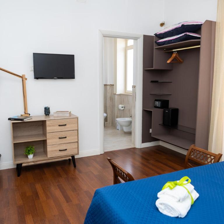 Ai Mercati di Palermo - Camera Doppia con Letti Singoli con Bagno Privato - 9