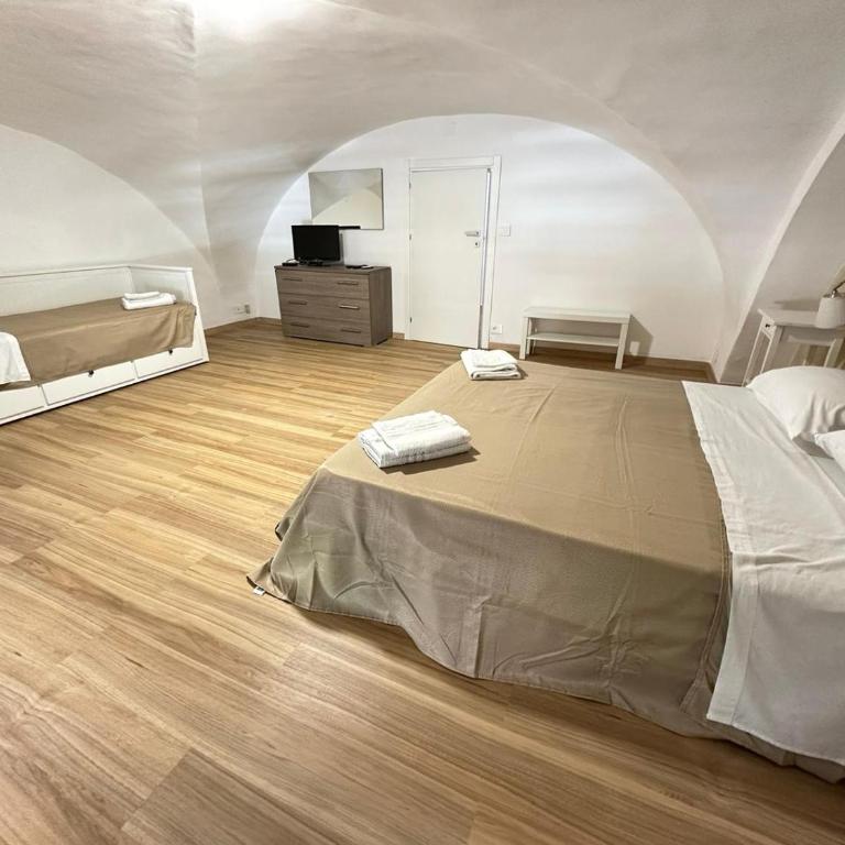 Plebiscito house 63 - Appartamento con 2 Camere da Letto - 24