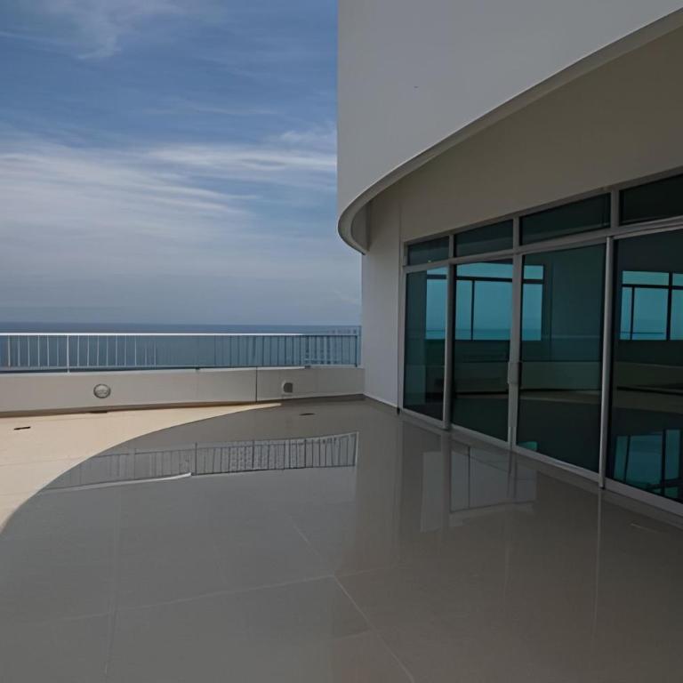 LaurdHomes Palmetto Sea View, 2Rooms 2BTH Hot Ware - Apartamento de 2 dormitorios - 2