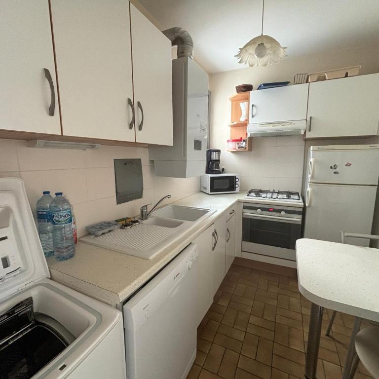 Appartement T3 au 6e étage avec balcon et vue mer - FR-1-197-200 - Apartment (5 Adults) - 2