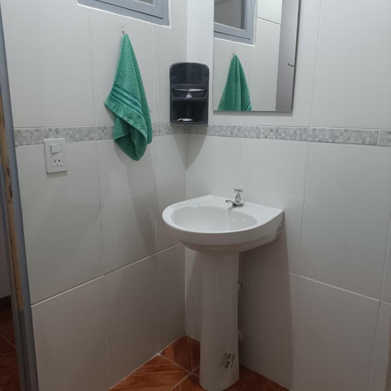 Hostel el Amanecer - Habitación Triple con baño privado - 3