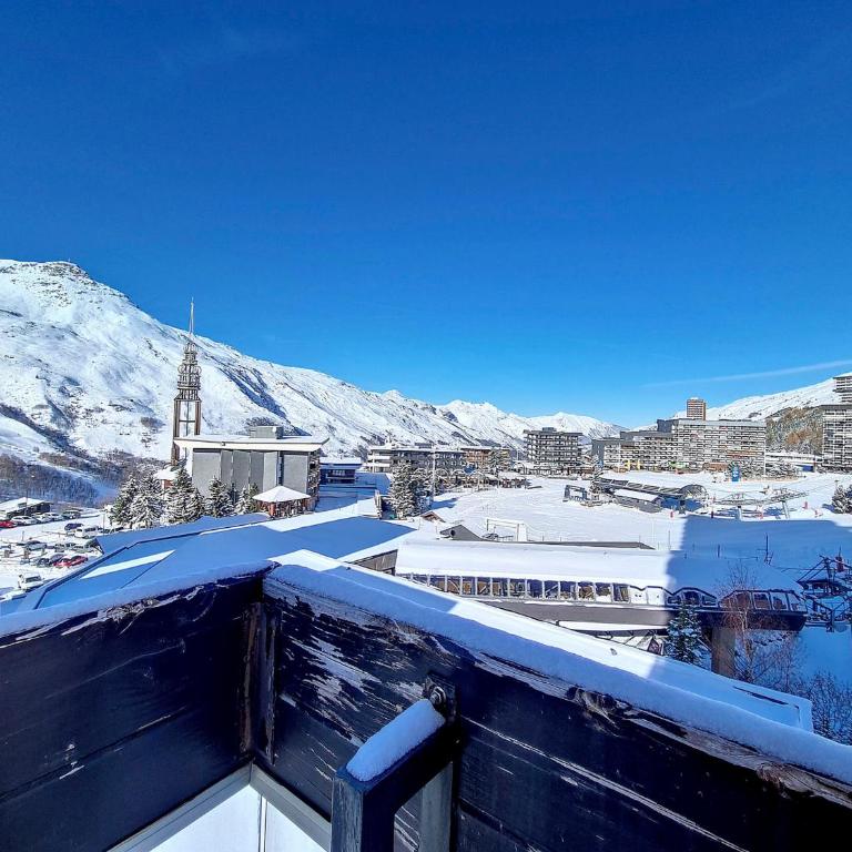 Appartement rénové 3 pièces avec WIFI au centre de la station - FR-1-344-1083 - Apartment - 18