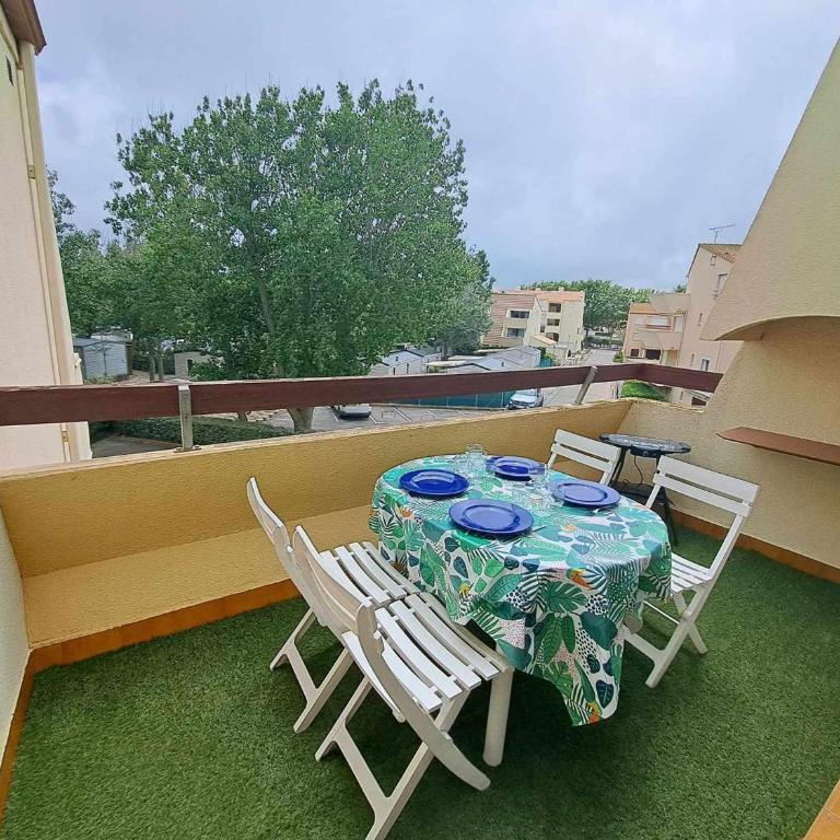 Accès direct plage! Charmant T2 mezzanine avec terrasse et parking privé - FR-1-326-833 - Appartement - 1