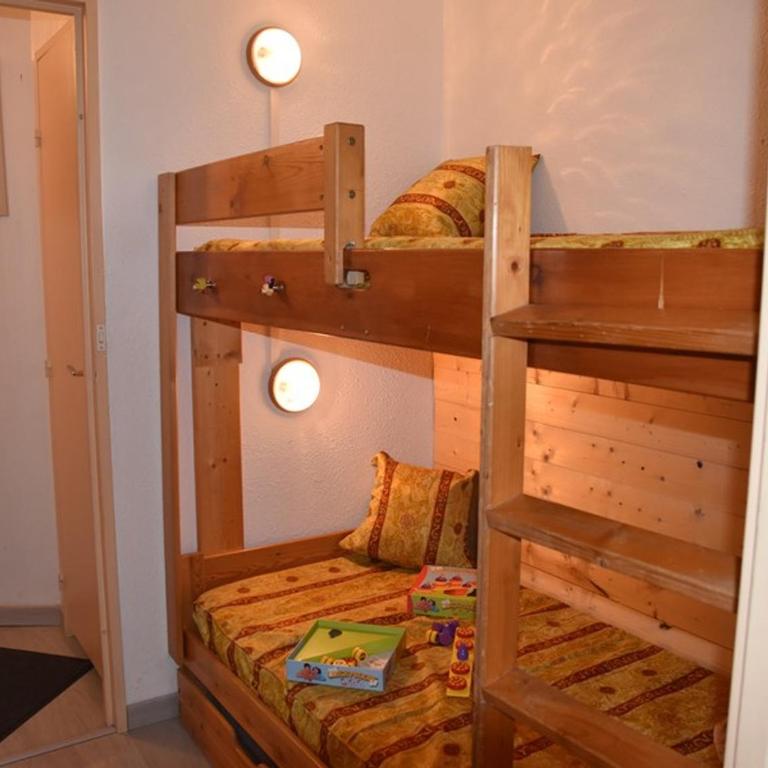 Appartement cosy proche des pistes avec parking à Montgenèvre - FR-1-266-229 - Apartment - 6