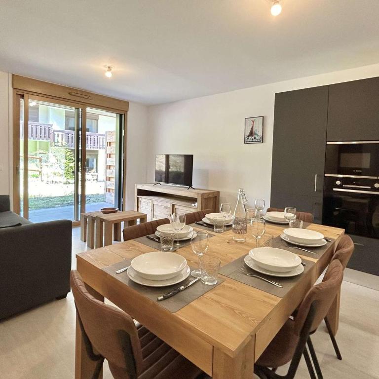 Appartement Neuf 3 Pièces avec Terrasse et Jardin, Proche Remontées Mécaniques, Parking Inclus - FR-1-597-179 - Appartement - 3