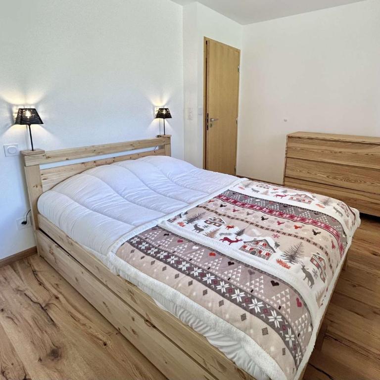 Appartement Neuf 3 Pièces avec Terrasse et Jardin, Proche Remontées Mécaniques, Parking Inclus - FR-1-597-179 - Appartement - 8