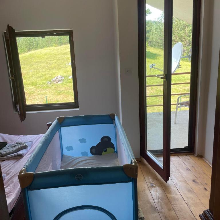 Kuca Dacica - Three-Bedroom House - 57