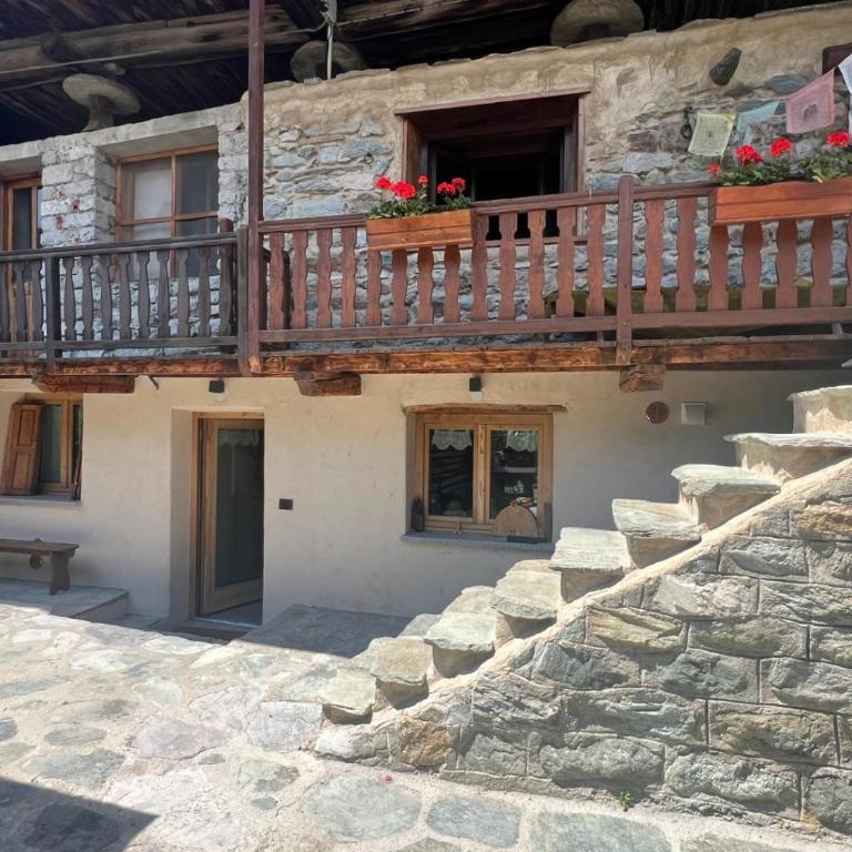 JOIVY Modern family chalet with stunning mountain views - Three-Bedroom Apartment with Montain View - 7