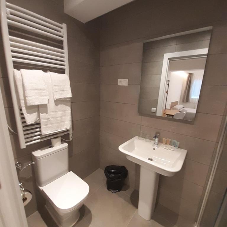 Hotel Photo Zabalburu - Superior Double Room - 5