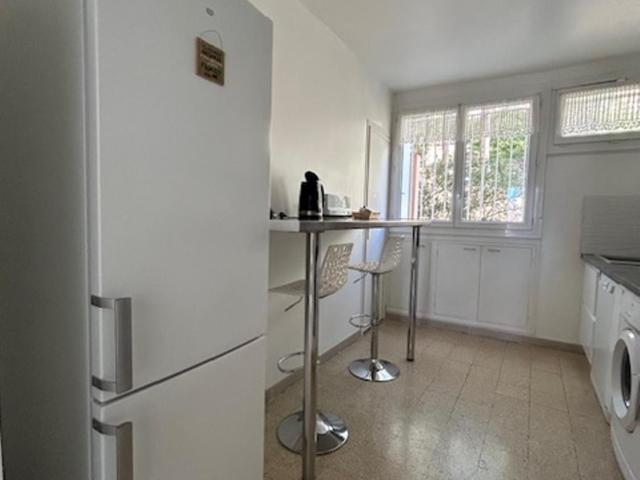 CASSIS RDC Climatisé - Parking gratuit - Appartement - 18