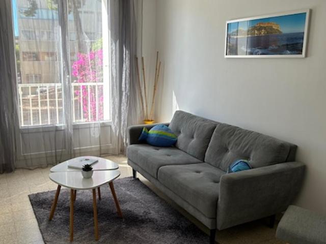 CASSIS RDC Climatisé - Parking gratuit - Appartement - 12