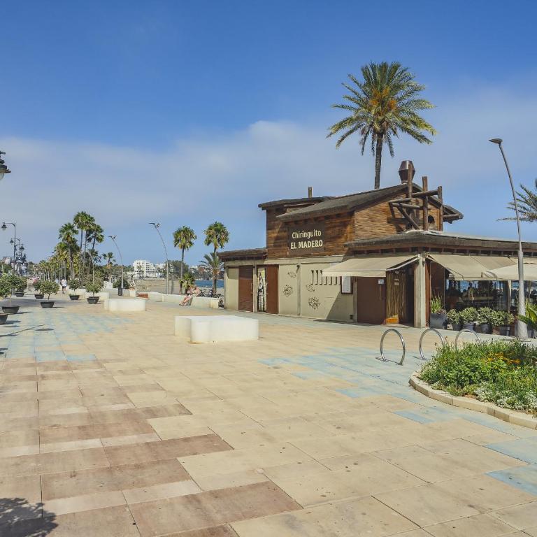 Cubo's Estepona Oceanview Apartment & Free Parking - Apartamento - 51