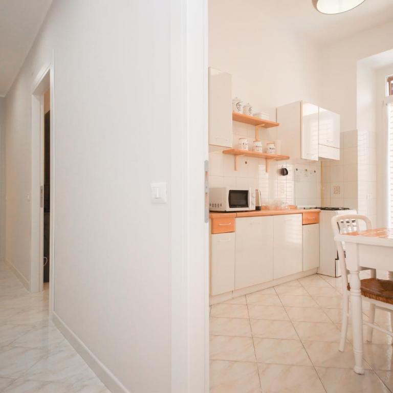 Rome Flat 42 by Ghor - Apartment - 8