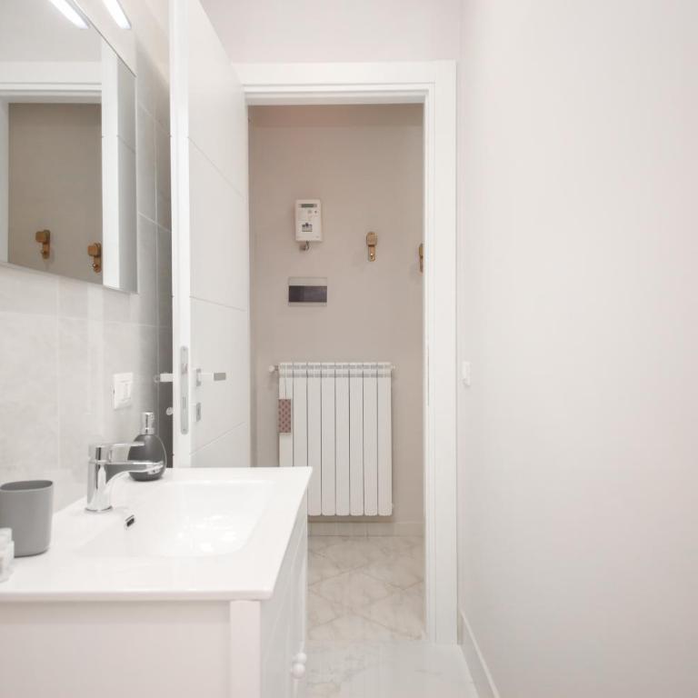 Rome Flat 42 by Ghor - Apartment - 11