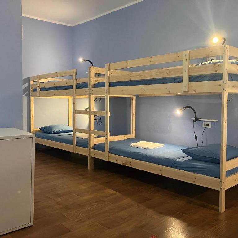 Hidden Gem Hostel - Krevet u 6-krevetnoj Mešanoj Spavaonici - 1