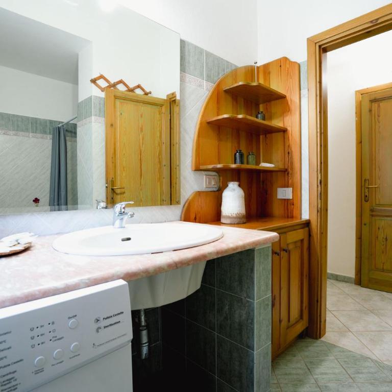 Martino Apartment, terrazza e giardino - Two-Bedroom Apartment - 14