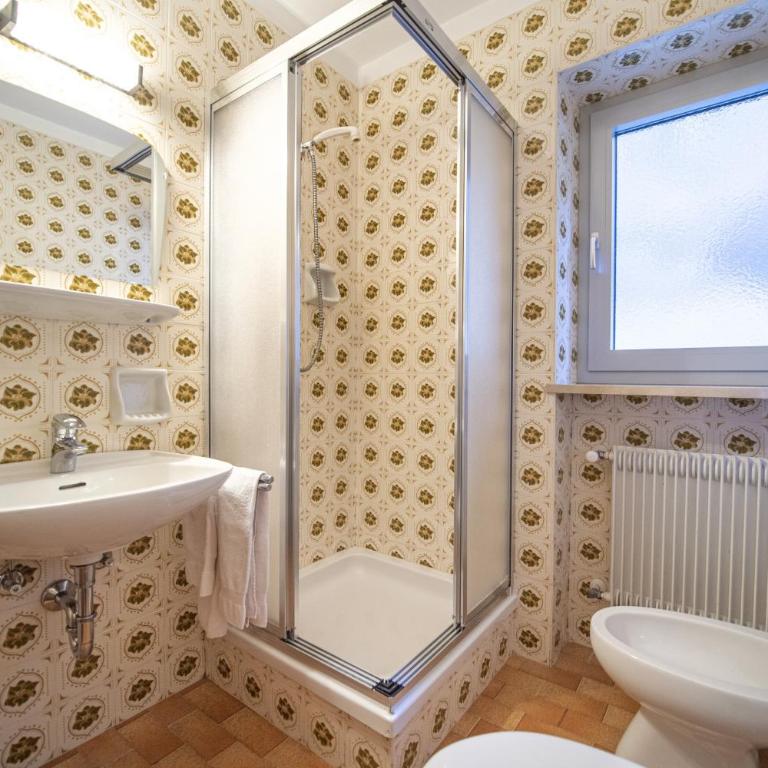 Alara Rooms - Camera Queen Standard - 6