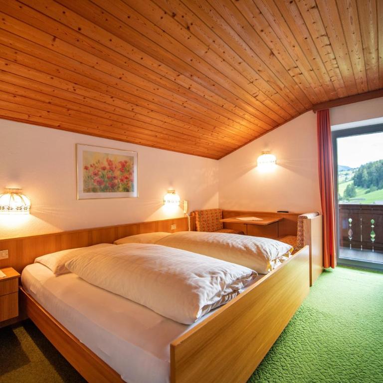 Alara Rooms - Camera Matrimoniale Deluxe con Balcone - 3
