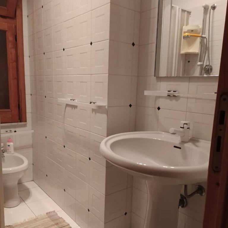 Savoca Apartment - Three-Bedroom Premium Apartment - 10