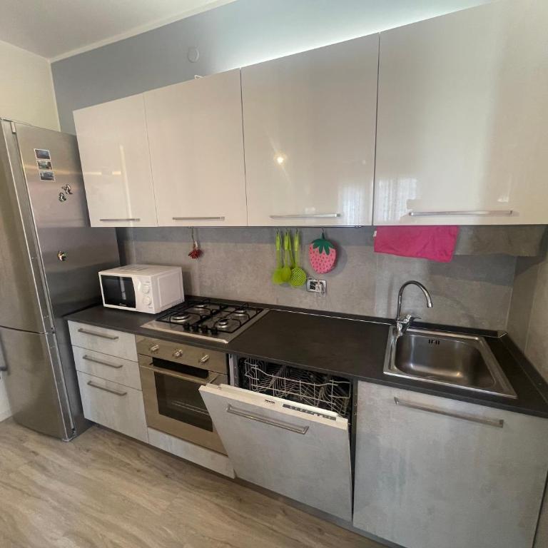 FALCONERA 3 BEDROOMS APARTMENT - Agenzia Cocal - Appartamento con 3 Camere da Letto - 3