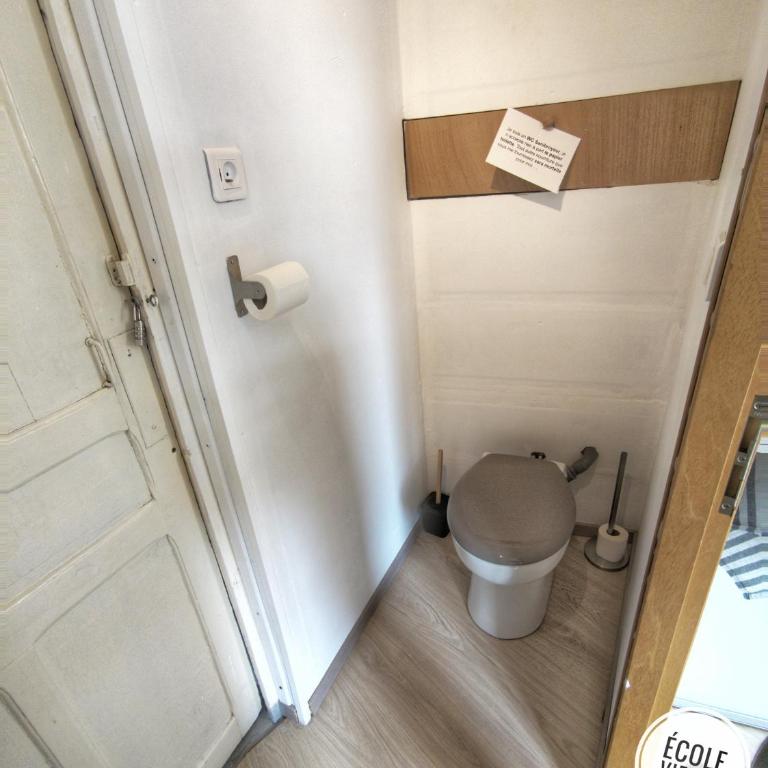 Lumineux Duplex dans l'écusson Nîmois - Atypique Wifi Hyper centre - Apartamento de 1 dormitorio - 12